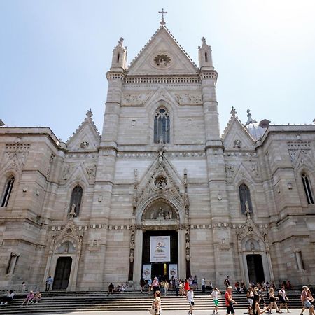Il Duomo A Due Passi Apartment Наполи Екстериор снимка